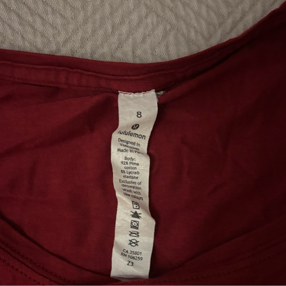 Lululemon Athletica Red Short Sleeve Tee